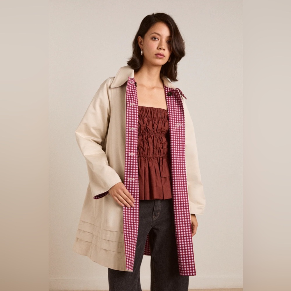 Women’s Cream Trench Coat with Pink Gingham Lining